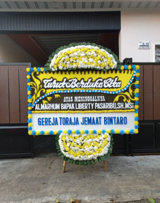 Papan Bunga Duka di Tabukan Selatan Tengah